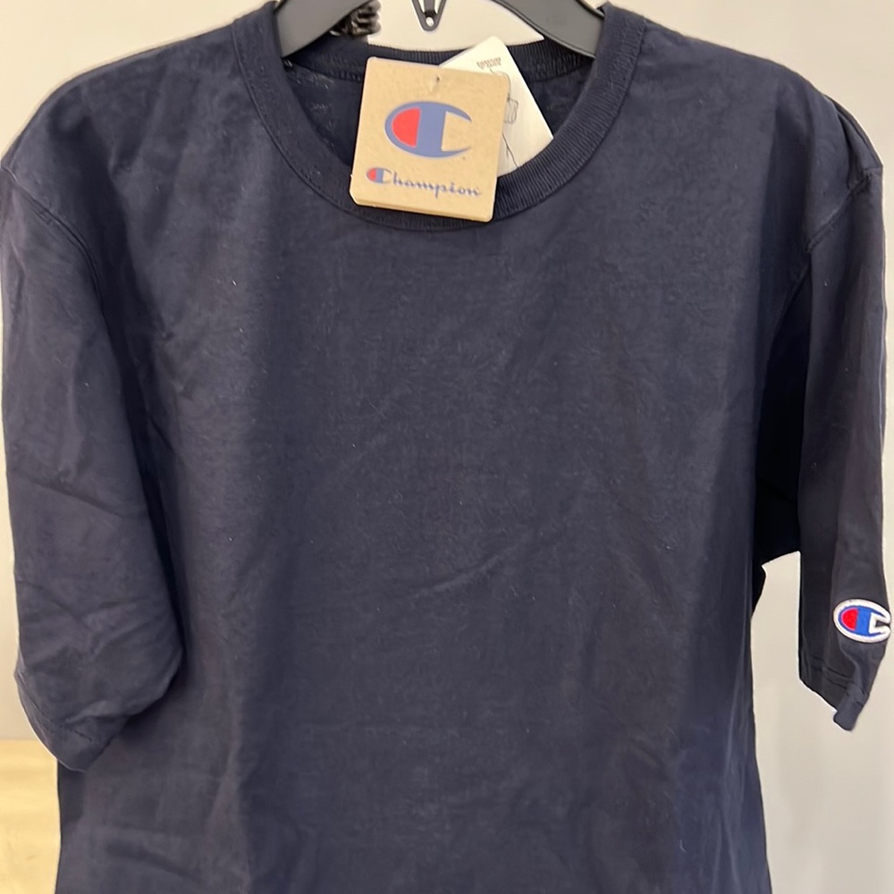 New! Mens dark blue size medium tshirt